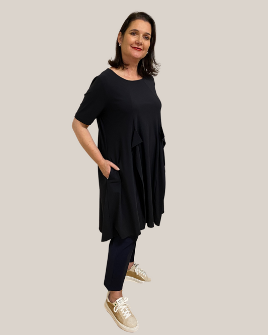 Jersey-Kleid leicht schwingend und femininen Details  von Zeitlos by Luana - grosse Grössen - deboerplus